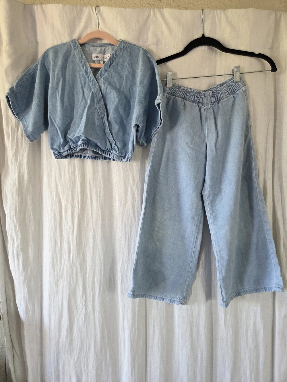 ZARA  Light Wash Denim Set - Cropped Top & Wide Leg Pants, Light Blue